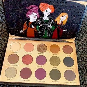 Disney Hocus Pocus make up Pallete